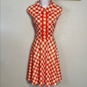 True VNTG A Windsor Dress Red and White Buttoned A-Line Mini Dress